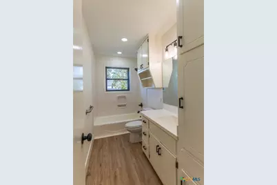 286 S Baese Road, Elm Mott, TX 76640 - Photo 17