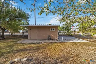 5115 Meadow Brook Ln, San Marcos, TX 78666 - Photo 5