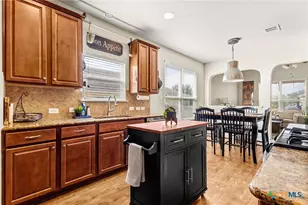 2909 Oak Branch Ridge, New Braunfels, TX 78130 - Photo 5