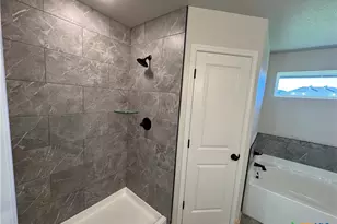 2546 Cowgirl Trl, Belton, TX 76513 - Photo 9