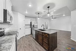 2546 Cowgirl Trl, Belton, TX 76513 - Photo 9