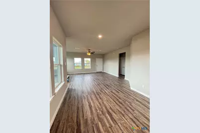 423 Calumet, Palacios, TX 77465 - Photo 13