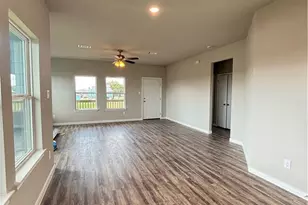 423 Calumet, Palacios, TX 77465 - Photo 13