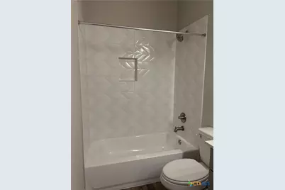 423 Calumet, Palacios, TX 77465 - Photo 9