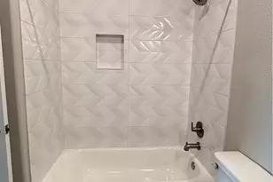 423 Calumet, Palacios, TX 77465 - Photo 17