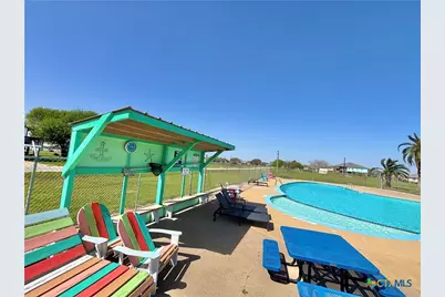 423 Calumet, Palacios, TX 77465 - Photo 29