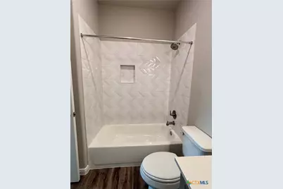 423 Calumet, Palacios, TX 77465 - Photo 17