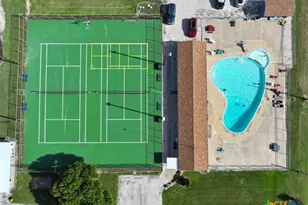 423 Calumet, Palacios, TX 77465 - Photo 21