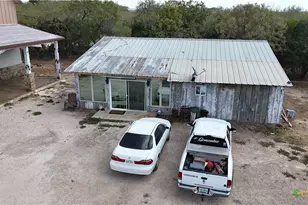 1423 Settlers Way, Seguin, TX 78155 - Photo 23