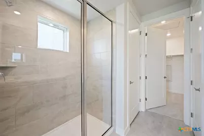 10054 Mitra Way, San Antonio, TX 78224 - Photo 15