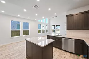 10054 Mitra Way, San Antonio, TX 78224 - Photo 5