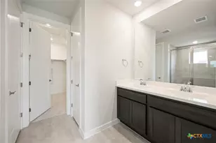 10054 Mitra Way, San Antonio, TX 78224 - Photo 15