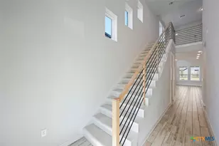 10054 Mitra Way, San Antonio, TX 78224 - Photo 19