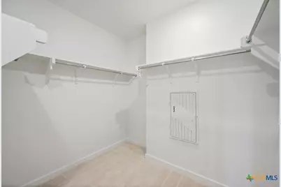 10054 Mitra Way, San Antonio, TX 78224 - Photo 17