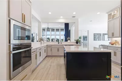 1408 Corkscrew Court, New Braunfels, TX 78132 - Photo 15