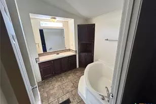 180 W Birch St, Nolanville, TX 76559 - Photo 7