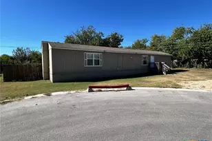 180 W Birch St, Nolanville, TX 76559 - Photo 1