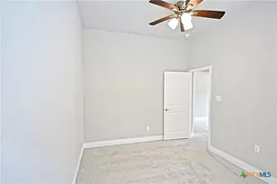 2016 Glen Hollow, Seguin, TX 78155 - Photo 11