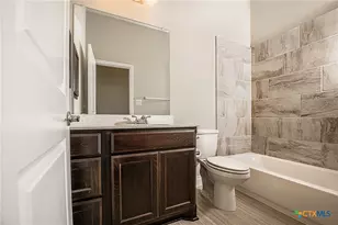 2016 Glen Hollow, Seguin, TX 78155 - Photo 11