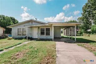 3605 E Rio Grande St, Victoria, TX 77901 - Photo 1