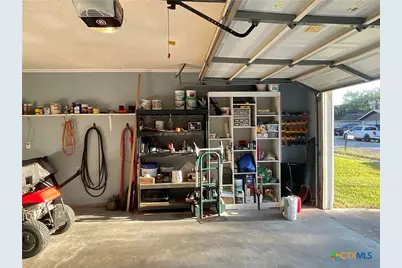 109 Nantucket Avenue, Victoria, TX 77904 - Photo 29