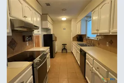 109 Nantucket Avenue, Victoria, TX 77904 - Photo 7