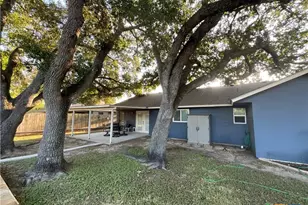 109 Nantucket Ave, Victoria, TX 77904 - Photo 25
