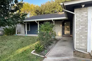 109 Nantucket Ave, Victoria, TX 77904 - Photo 3