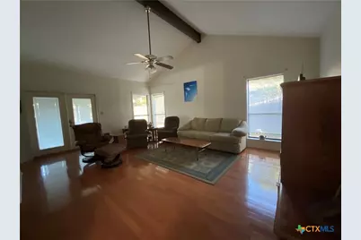 109 Nantucket Avenue, Victoria, TX 77904 - Photo 9