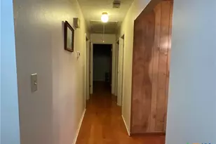 109 Nantucket Ave, Victoria, TX 77904 - Photo 11