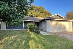 109 Nantucket Ave, Victoria, TX 77904 - Photo 1