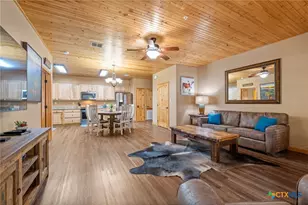 1554 Gruene Rd, New Braunfels, TX 78130 - Photo 7