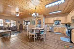 1554 Gruene Rd, New Braunfels, TX 78130 - Photo 9