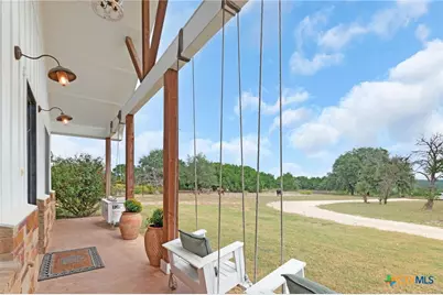 6757 County Road 3010, Lampasas, TX 76550 - Photo 35