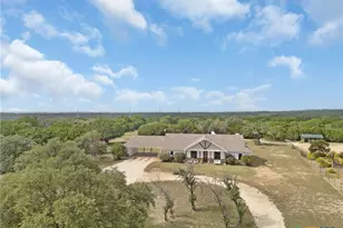 6757 County Rd 3010, Lampasas, TX 76550 - Photo 3