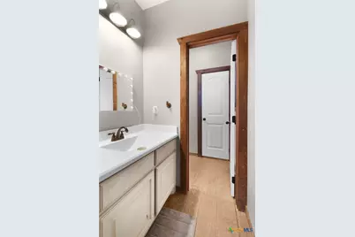 6757 County Road 3010, Lampasas, TX 76550 - Photo 31