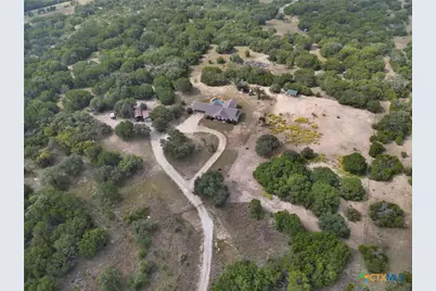 6757 County Road 3010, Lampasas, TX 76550 - Photo 45