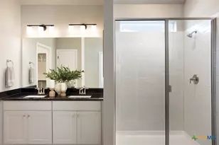 1615 Bartlett Sq, New Braunfels, TX 78130 - Photo 7