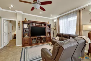 522 Pecos Cir, New Braunfels, TX 78130 - Photo 19