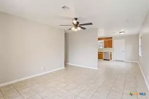 1018 S 11th St, Temple, TX 76504 - Photo 9