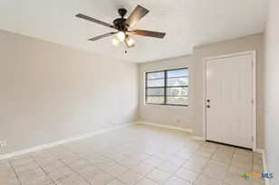 1018 S 11th St, Temple, TX 76504 - Photo 7