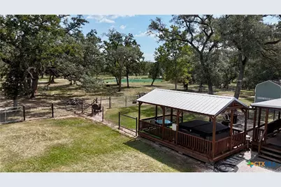 3033 County Road 18, Hallettsville, TX 77964 - Photo 27