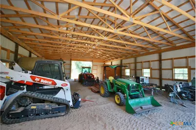 3033 County Road 18, Hallettsville, TX 77964 - Photo 21