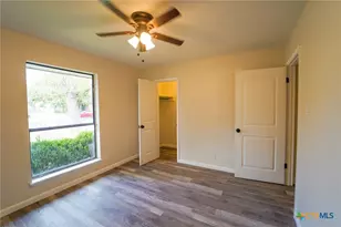 202 Beechwood, Victoria, TX 77901 - Photo 11