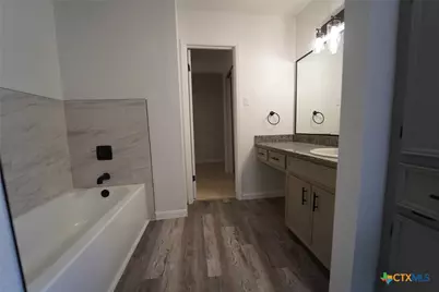 202 Beechwood, Victoria, TX 77901 - Photo 15