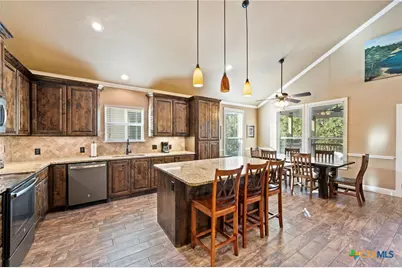 198 River Villas Court, New Braunfels, TX 78132 - Photo 5