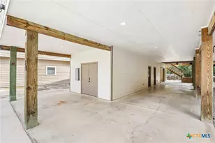 198 River Villas Ct, New Braunfels, TX 78132 - Photo 33