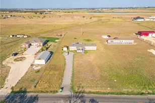 2877 Co Rd 463, Elgin, TX 78621 - Photo 23