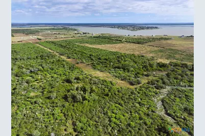 516 County Road 302, Port Lavaca, TX 77979 - Photo 9