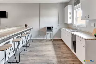 103 5th St, Seadrift, TX 77983 - Photo 3